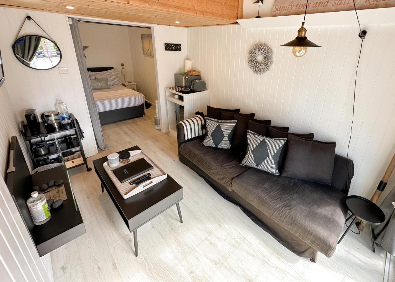 Seaside Cabin Retreat In Hayling Island Саут-Гейлінг Екстер'єр фото